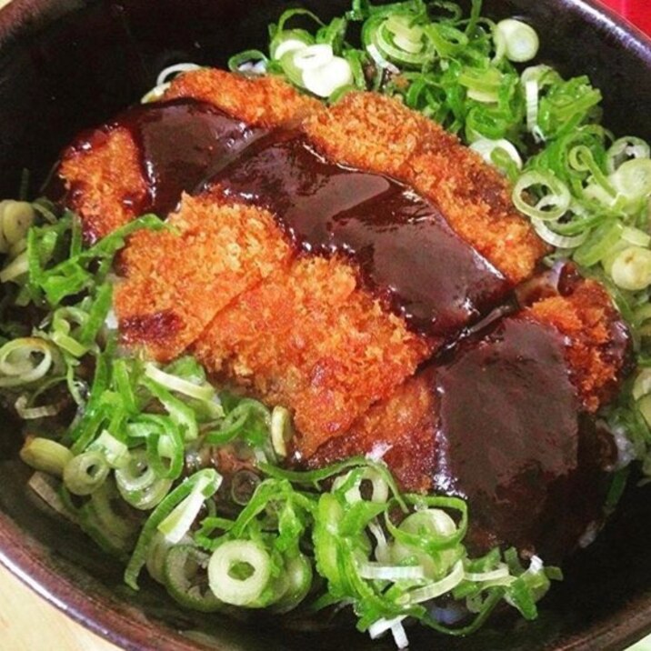 名古屋名物！自家製味噌だれカツ丼